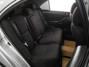 Седан Toyota Avensis 2004 года, 699000 рублей, Тюмень