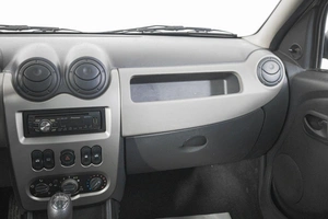 Седан Renault Logan 2011 года, 549000 рублей, Кемерово