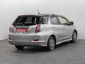 Универсал Honda Fit Shuttle 2013 года, 950000 рублей, Красноярск