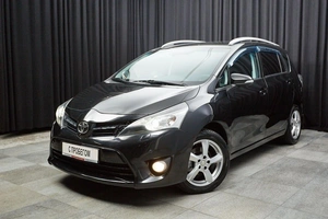 Минивэн Toyota Verso 2013 года, 1299000 рублей, Красноярск