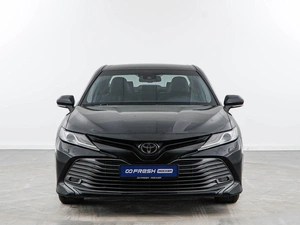 Седан Toyota Camry 2018 года, 2997444 рублей, Москва