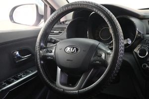 Седан Kia Rio 2014 года, 959000 рублей, Омск