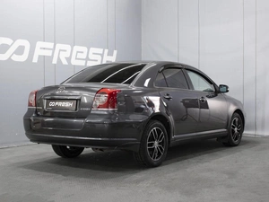 Седан Toyota Avensis 2008 года, 1060000 рублей, Омск