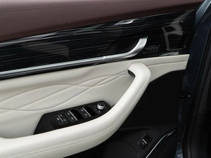 Внедорожник Geely Monjaro 2023 года, 3249999 рублей, Москва