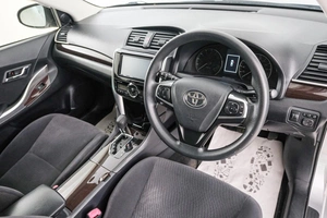Седан Toyota Premio 2017 года, 1749000 рублей, Красноярск