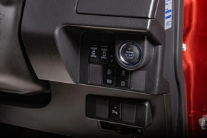 Хетчбэк Toyota Tank 2019 года, 1329000 рублей, Томск