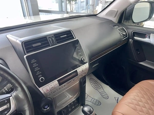 Внедорожник Toyota Land Cruiser Prado 2021 года, 6400000 рублей, Красноярск