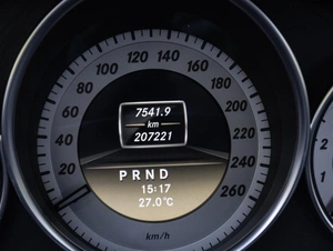 Седан Mercedes-benz C-класс 2011 года, 1300000 рублей, Большой Сочи