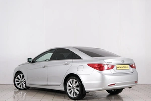 Седан Hyundai Sonata 2011 года, 1199000 рублей, Красноярск