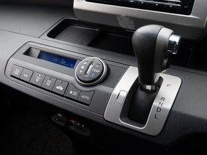 Минивэн Honda Freed 2014 года, 1250000 рублей, Краснодар