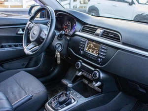 Седан Kia Rio 2020 года, 1599000 рублей, Петрозаводск