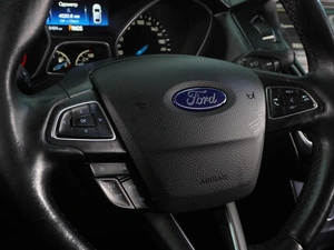 Универсал Ford Focus 2016 года, 975000 рублей, Воронеж