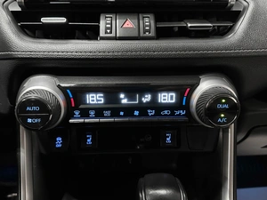 Внедорожник Toyota RAV4 2021 года, 3787000 рублей, Красноярск
