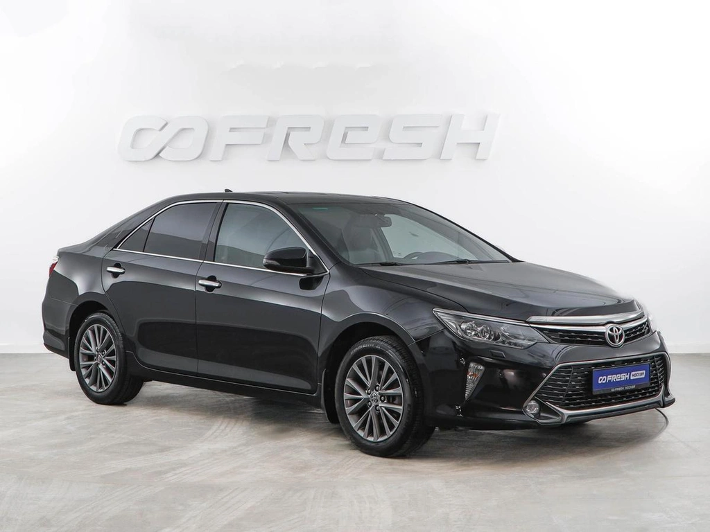 Седан Toyota Camry 2018 года, 2497434 рублей, Москва