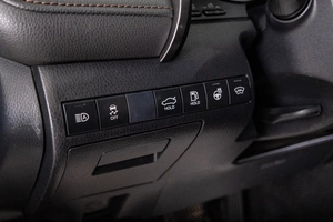 Седан Toyota Camry 2019 года, 3199000 рублей, Томск