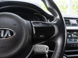 Седан Kia Rio 2019 года, 1298030 рублей, Волгоград