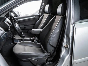 Седан Opel Astra 2011 года, 710000 рублей, Волгоград