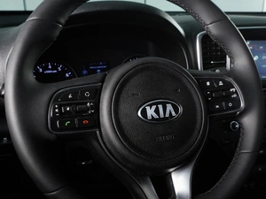 Внедорожник Kia Sportage 2017 года, 1989000 рублей, Красный Пахарь