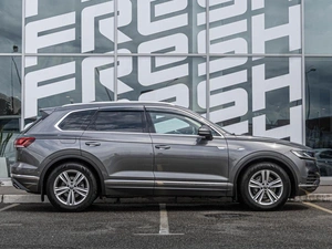 Внедорожник Volkswagen Touareg 2020 года, 4400000 рублей, Краснодар