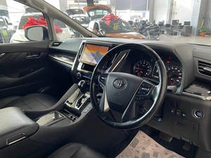 Минивэн Toyota Alphard 2019 года, 4097000 рублей, Солонцы
