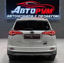 Внедорожник Toyota RAV4 2016 года, 2690000 рублей, Красноярск