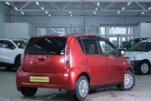 Хетчбэк Toyota Passo 2004 года, 359000 рублей, Омск