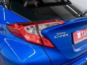 Внедорожник Toyota C-HR 2018 года, 2480000 рублей, Красноярск