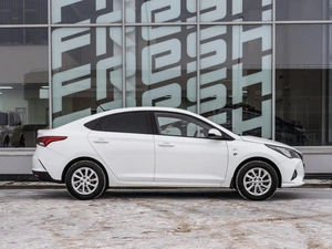 Седан Hyundai Solaris 2021 года, 1450000 рублей, Самара