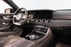 Седан Mercedes-benz E-класс 2017 года, 2779000 рублей, Новосибирск