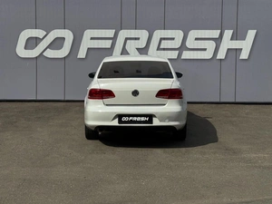 Седан Volkswagen Passat 2011 года, 779000 рублей, Кропоткин