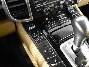 Внедорожник Porsche Cayenne 2015 года, 3224900 рублей, Казань