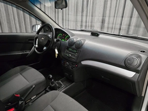 Седан Chevrolet Aveo 2010 года, 419000 рублей, Красноярск