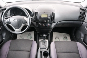 Хетчбэк Hyundai i30 2010 года, 849000 рублей, Красноярск