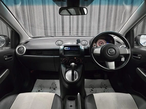 Хетчбэк Mazda Demio 2010 года, 680000 рублей, Красноярск