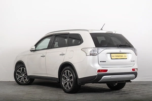 Внедорожник Mitsubishi Outlander 2014 года, 1699000 рублей, Томск
