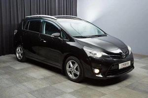 Минивэн Toyota Verso 2013 года, 1299000 рублей, Красноярск