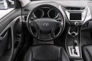 Седан Hyundai Avante 2011 года, 999000 рублей, Красноярск