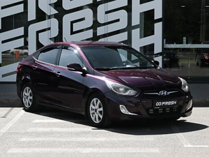 Седан Hyundai Solaris 2011 года, 819000 рублей, Волгоград