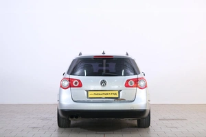 Универсал Volkswagen Passat 2008 года, 689000 рублей, Омск