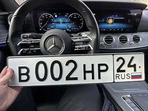 В 002 НР 24 230000 рублей, Красноярск