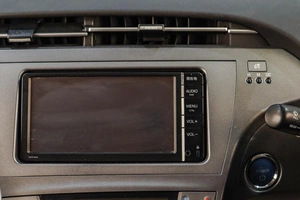 Лифтбек Toyota Prius 2015 года, 1539000 рублей, Челябинск