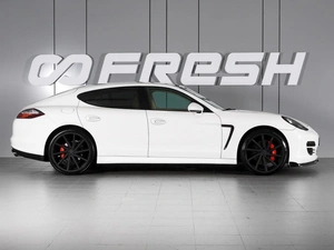 Лифтбек Porsche Panamera 4 2010 года, 2905000 рублей, Красный Пахарь