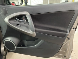 Внедорожник Toyota RAV4 2011 года, 1387000 рублей, Солонцы