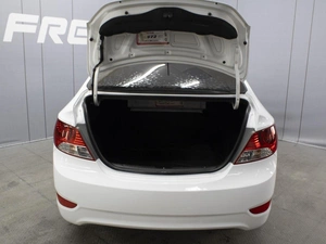 Седан Hyundai Solaris 2011 года, 810000 рублей, Омск