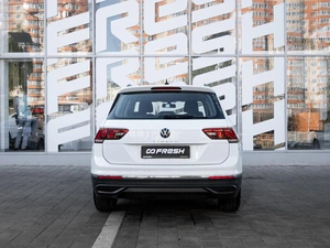 Внедорожник Volkswagen Tiguan 2020 года, 2654000 рублей, Ставрополь