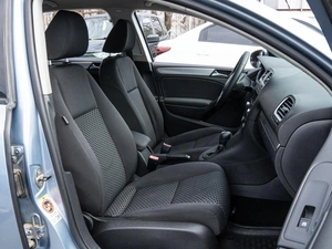 Хетчбэк Volkswagen Golf 2011 года, 729000 рублей, Волгоград