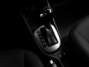 Хетчбэк Kia Rio 2015 года, 1079000 рублей, Тюмень