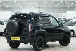 Внедорожник ВАЗ (LADA) Niva Travel 2023 года, 1399000 рублей, Омск