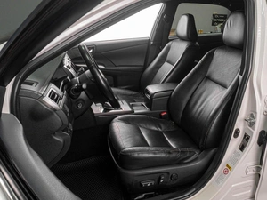 Седан Toyota Camry 2017 года, 2599000 рублей, Тюмень