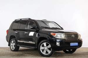 Внедорожник Toyota Land Cruiser 2012 года, 4179000 рублей, Тюмень
